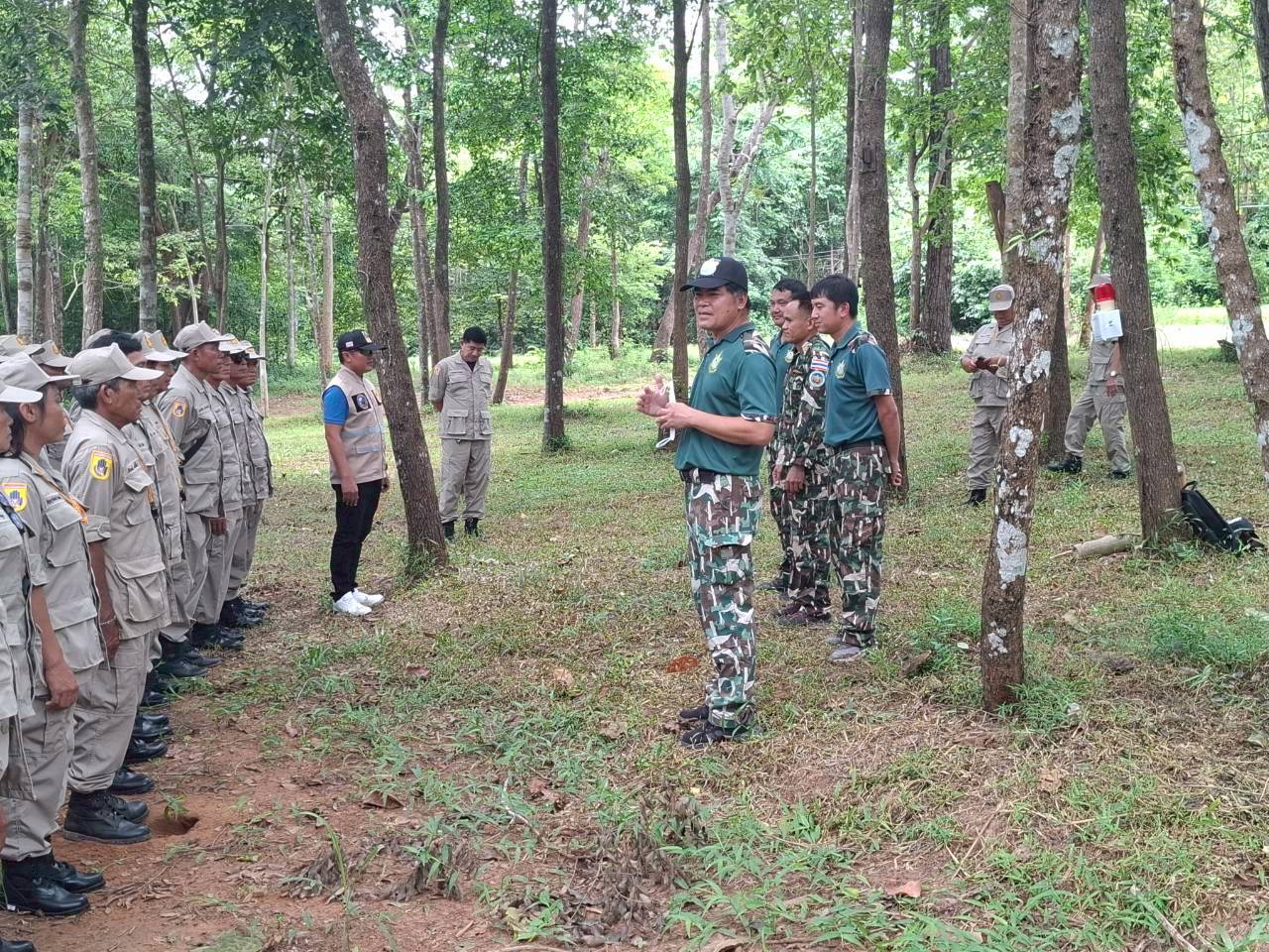 LINE_ALBUM_ทบทวน อปพร. 68_250813_504_397.jpg